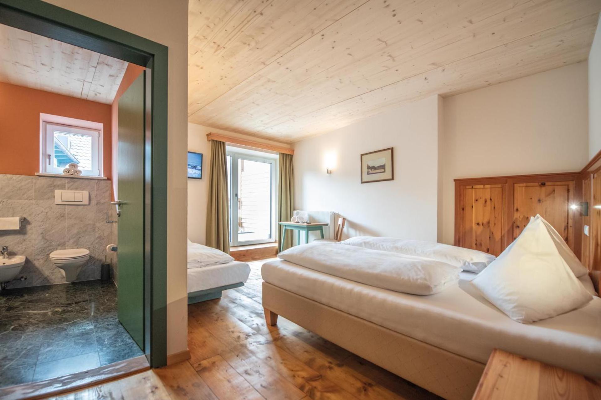 Hotel Gassenwirt Chienes Extérieur photo
