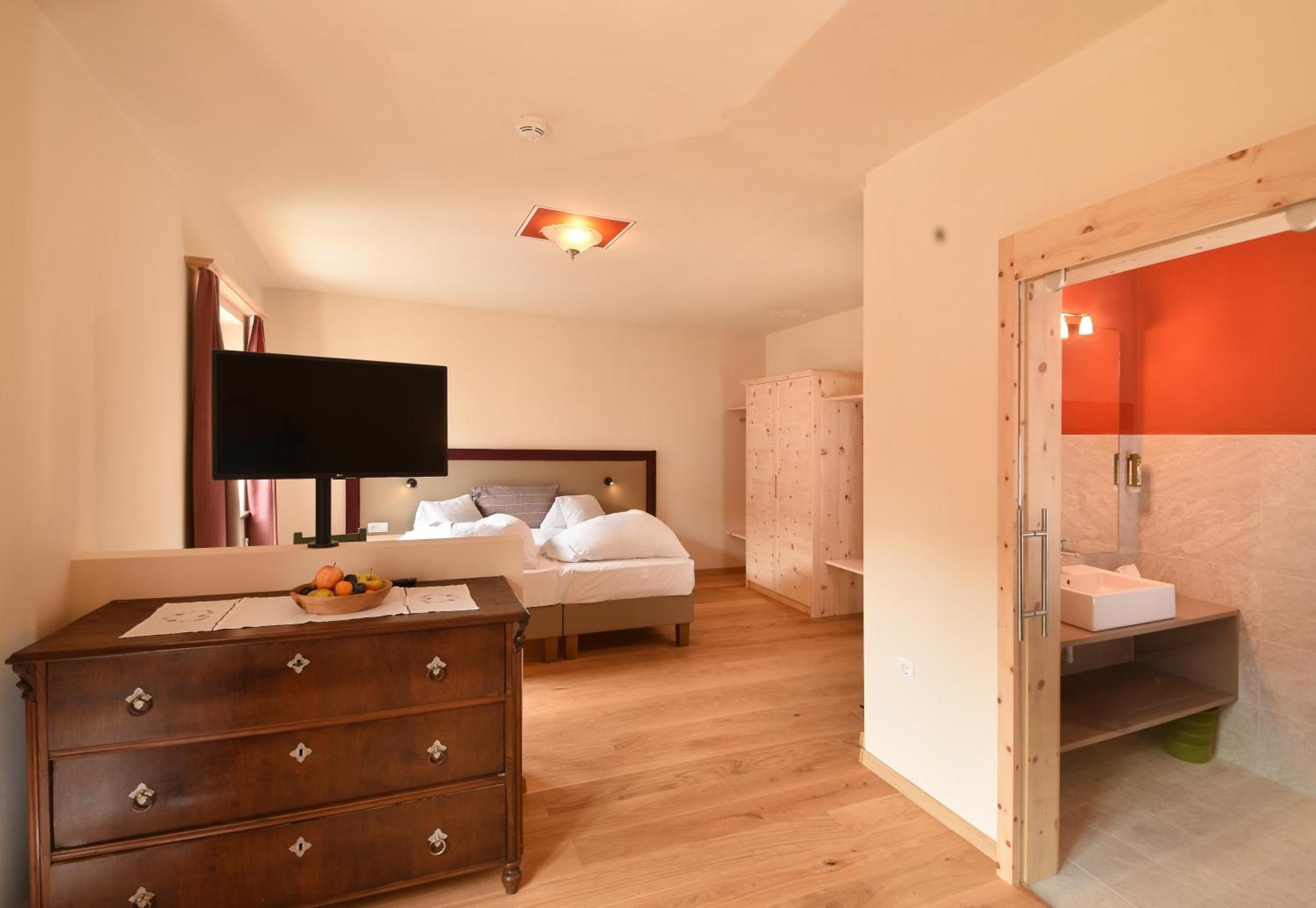 Hotel Gassenwirt Chienes Extérieur photo