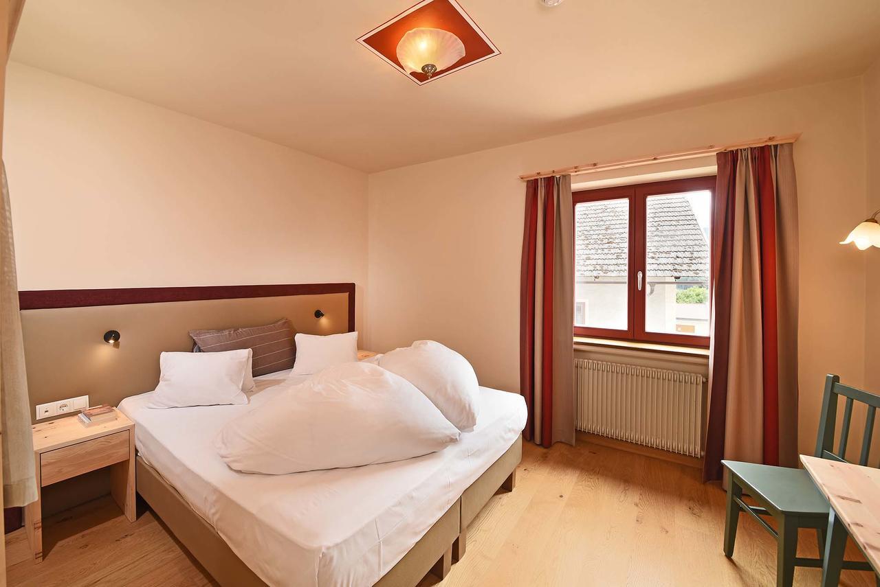 Hotel Gassenwirt Chienes Extérieur photo